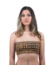 Cargar imagen en el visor de la galería, Mira Reversible Bandeau Bikini Top in Leopard Print